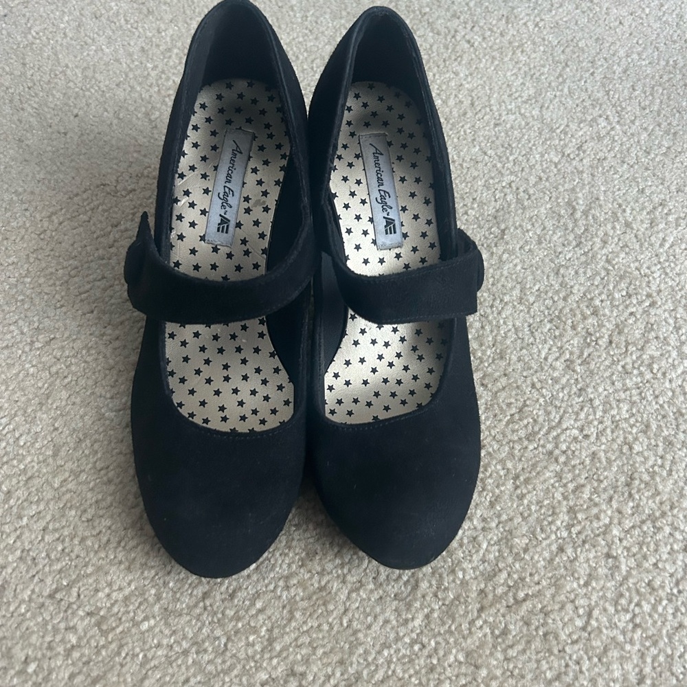 American eagle high heels